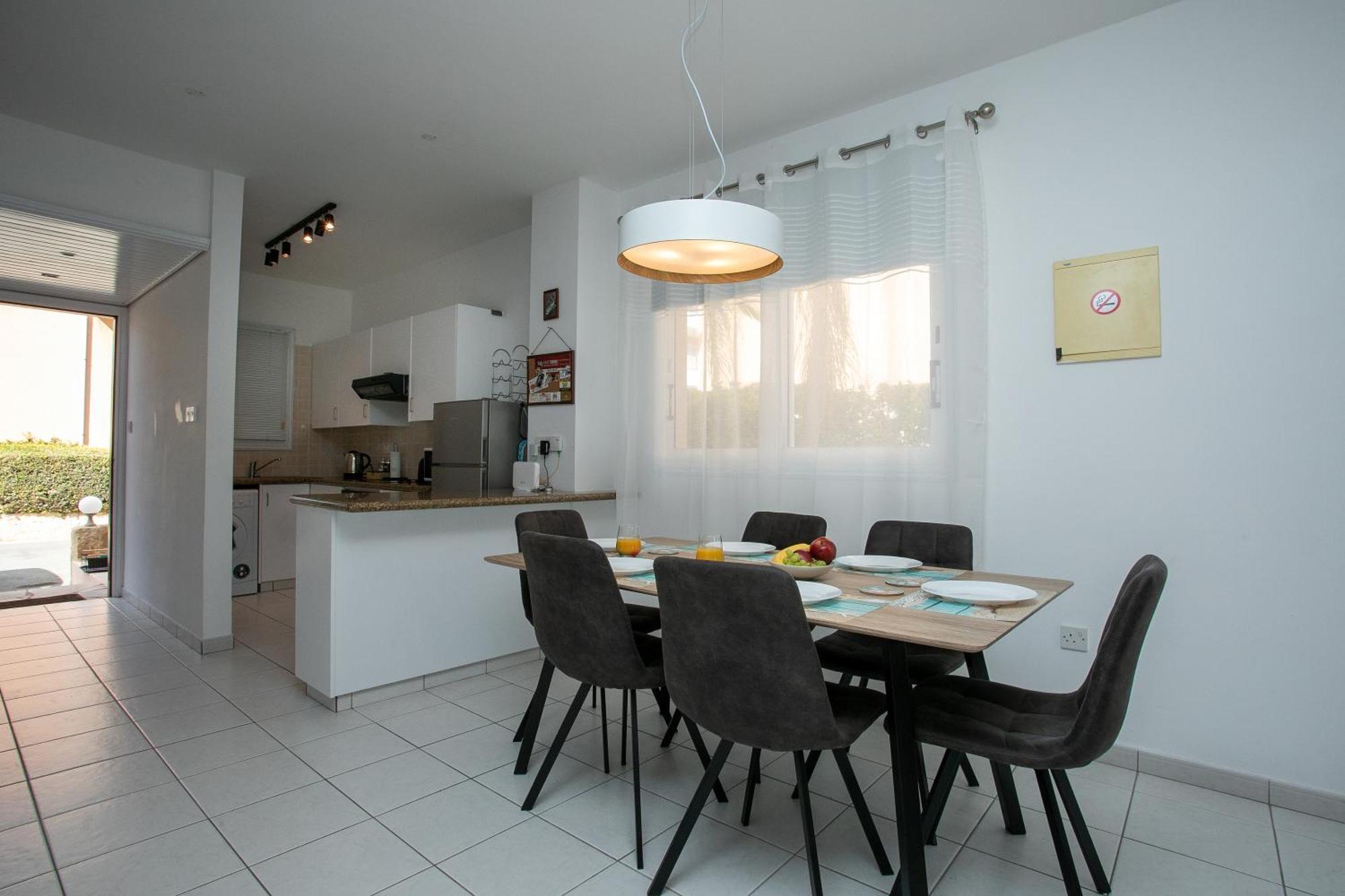 Casa Del Sol Townhouse In Iris Village Πάφος Εξωτερικό φωτογραφία